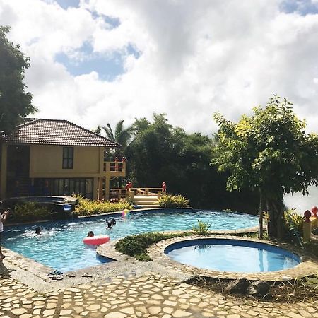 Porta Verde Resort Villas Caliraya Dolores  エクステリア 写真